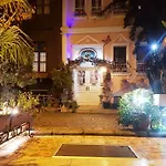 Otel Oceans 7