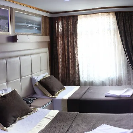 Hotel Oceans 7