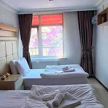 Hotel Oceans 7 Istanboel